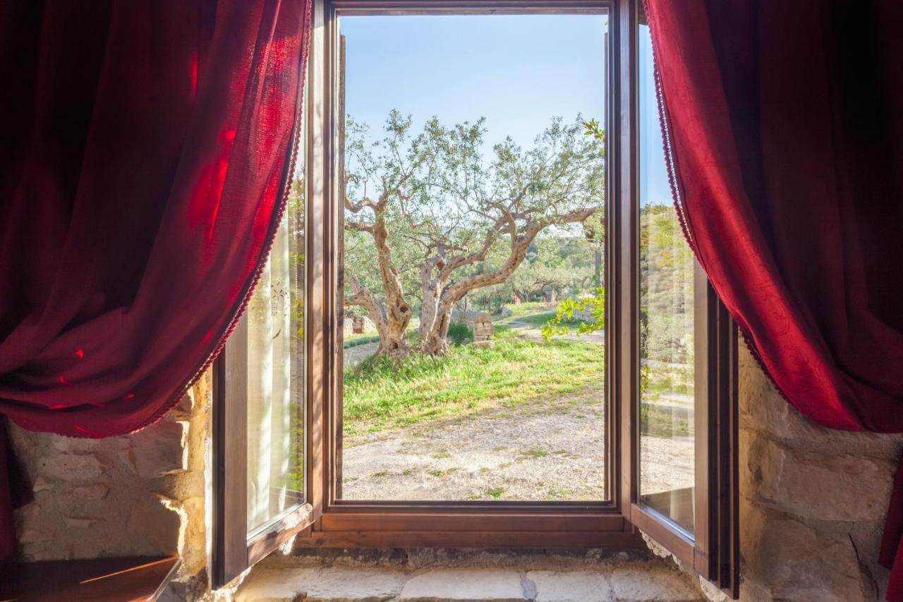 Masseria Fortificata Lo Zafferaneto Hotel *