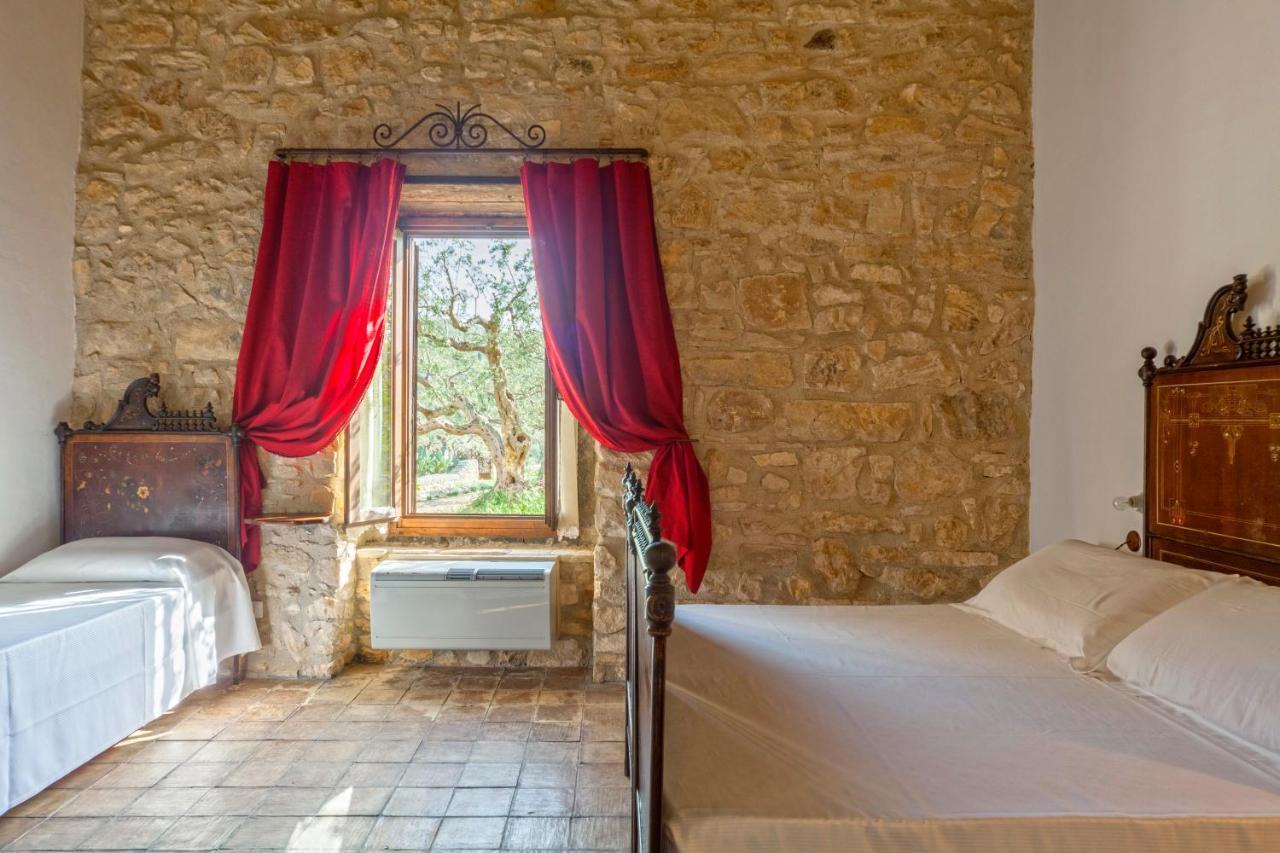 Masseria Fortificata Lo Zafferaneto Hotel