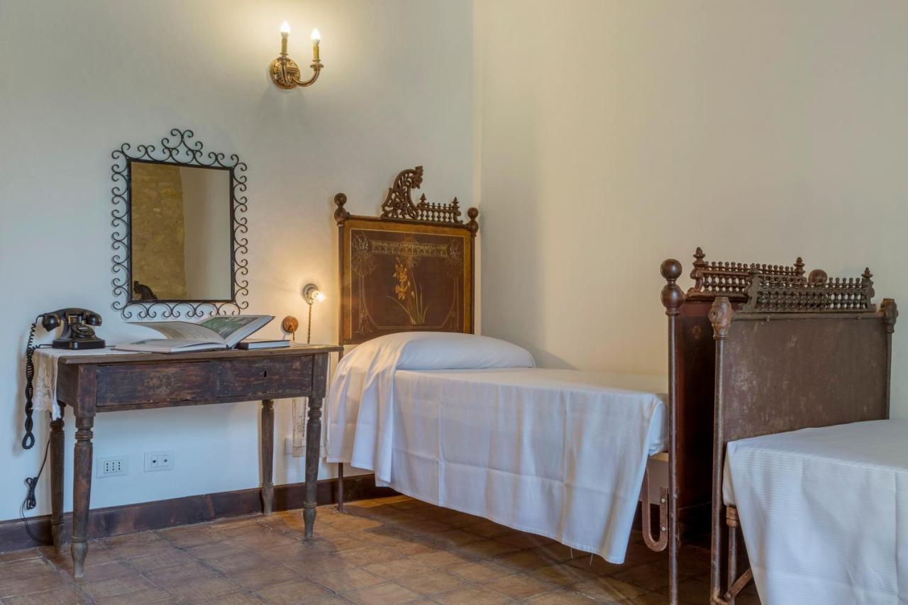 Masseria Fortificata Lo Zafferaneto *