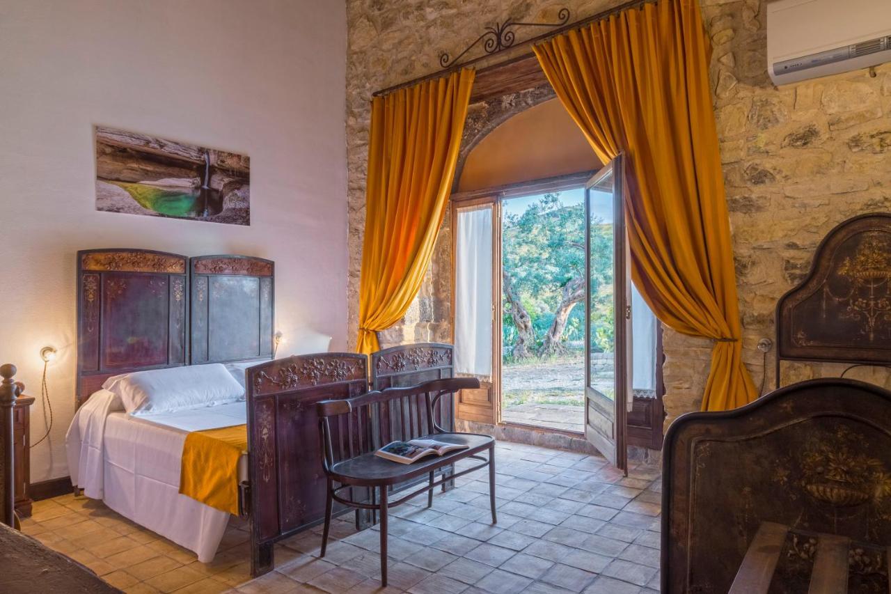 Hotel Masseria Fortificata Lo Zafferaneto